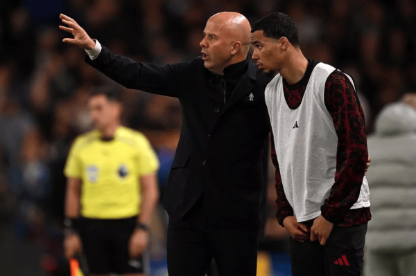 间群策略 格伦-约翰逊: 伊萨克和埃基蒂克完全能在同一套首发中共存